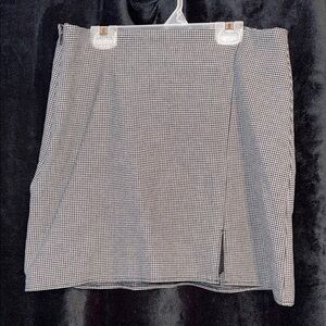 Old Navy Black and White Houndstooth Pencil Skirt